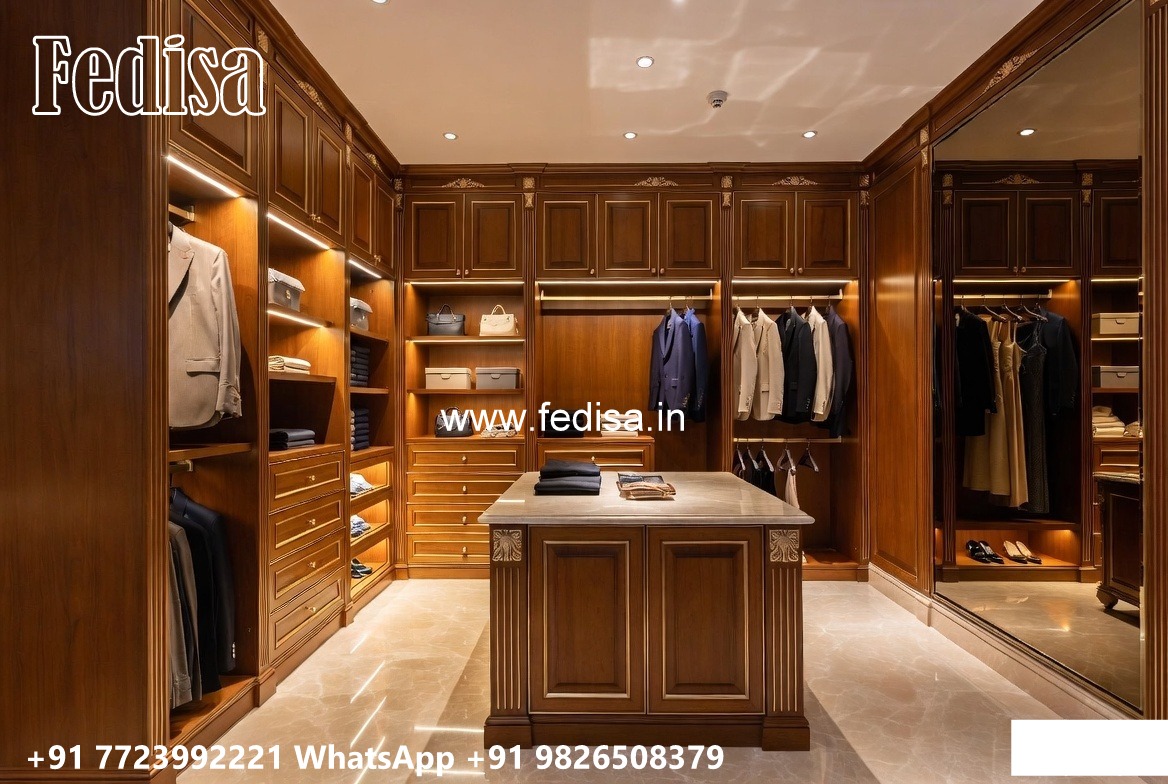 Antique Closet Design with Wooden Beauty No-6986