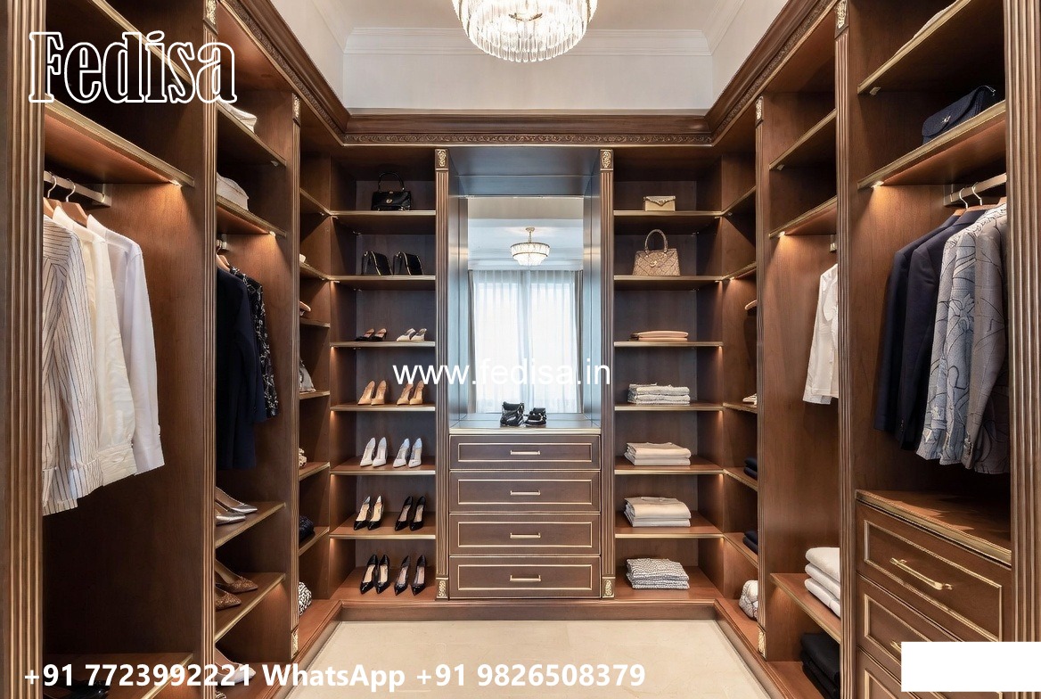 Elegant Closet Design with Wooden Finish No-7002