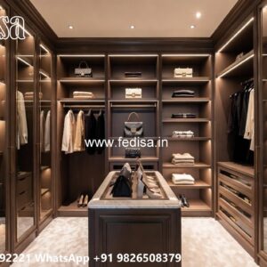 Elegant Wooden Wardrobe with Decorative Carving No-7043