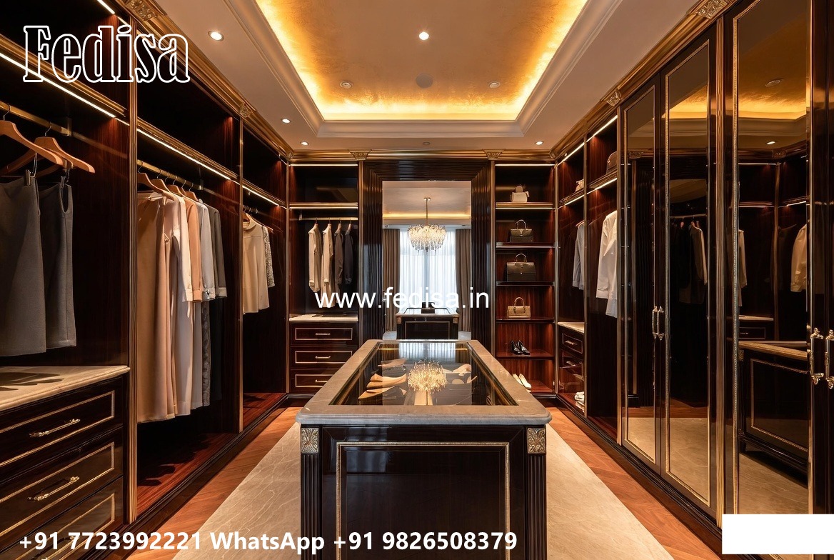 Timeless Closet Design with Decorative Features No-7060