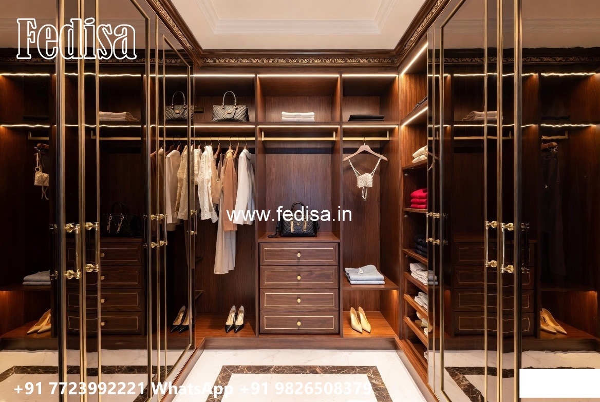 Traditional Wooden Closet with Premium Appeal No-7094