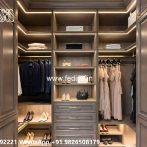 Elegant Luxury Closet with Wooden Elegance No-7151