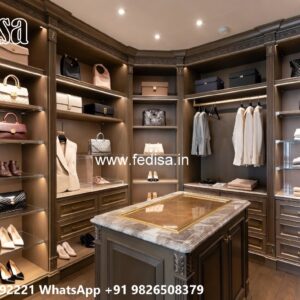 Traditional Wooden Wardrobe with Artistic Craftsmanship No-7153