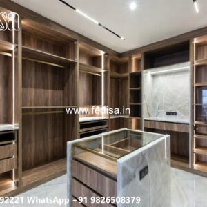 Luxury Classic Closet with Rich Wooden Texture No-7187