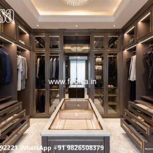 Classic Wardrobe Design with Beautiful Carvings No-7867