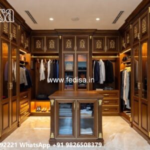 Antique Closet Design with Wooden Beauty No-7885