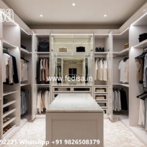 Traditional Wardrobe Design with Artistic Details No-7945