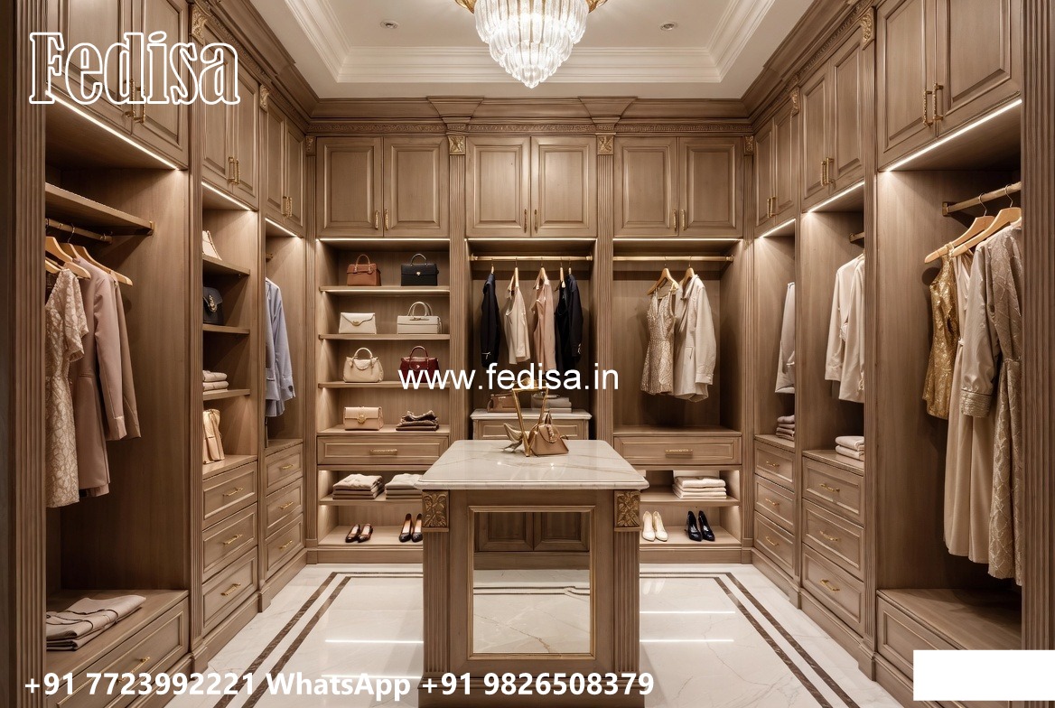 Classic Bedroom Wardrobe with Decorative Finish No-7947