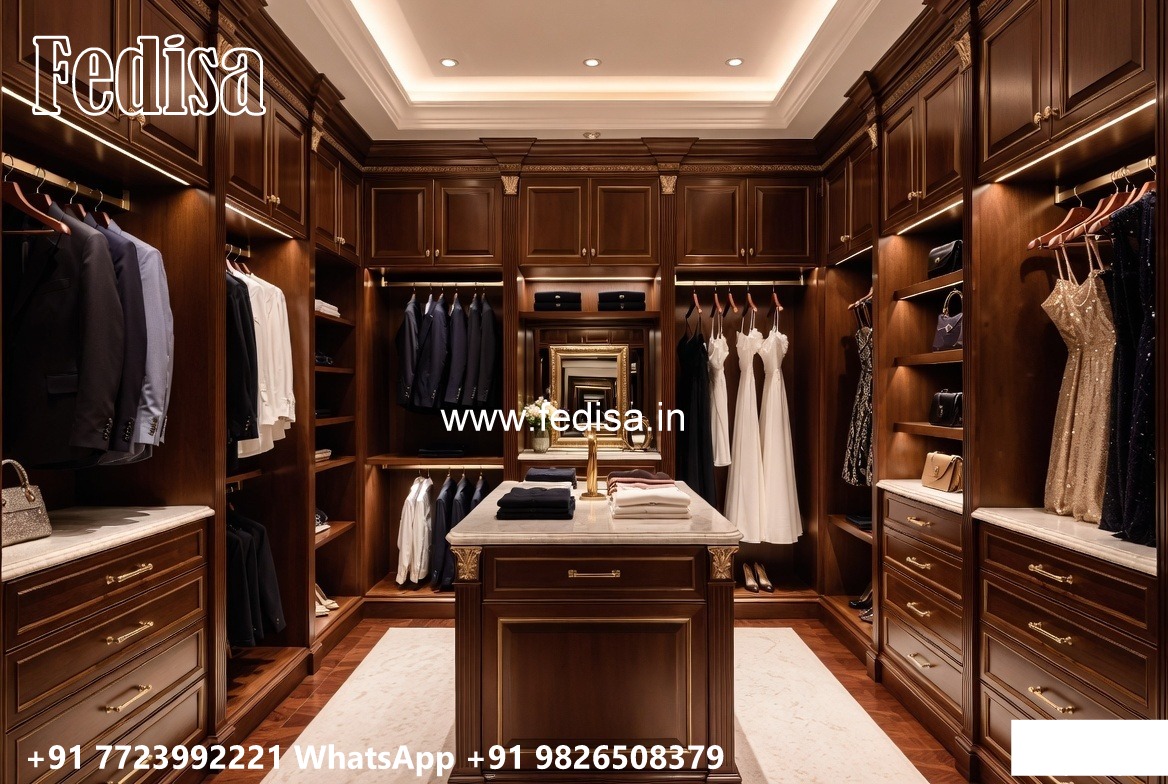 Traditional Closet Design with Artistic Finish No-7999