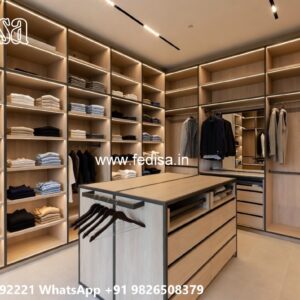 Traditional Wooden Closet with Elegant Details No-8023