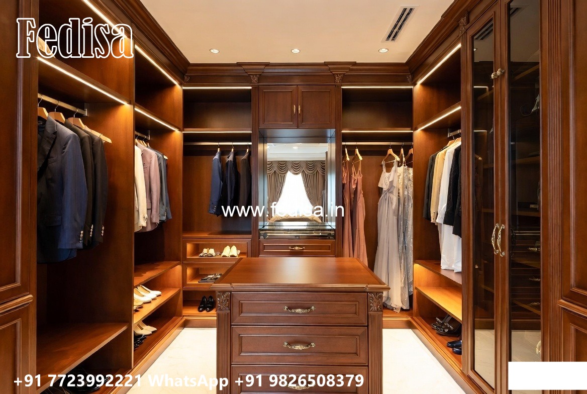 Royal Wardrobe Design with Rich Carvings No-8039