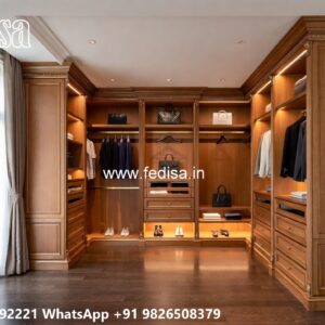 Traditional Luxury Closet with Elegant Beauty No-8074