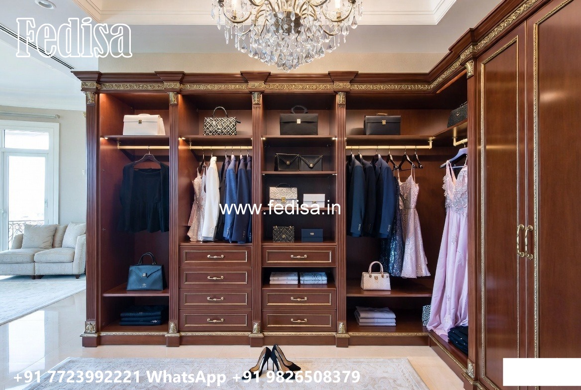 Classic Wardrobe Design with Beautiful Carvings No-8766