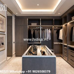 Traditional Wardrobe Design with Decorative Doors No-8862