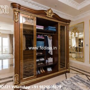 Antique Closet Design with Wooden Craftsmanship No-8909