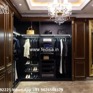 Royal Luxury Closet with Decorative Elegance No-8966