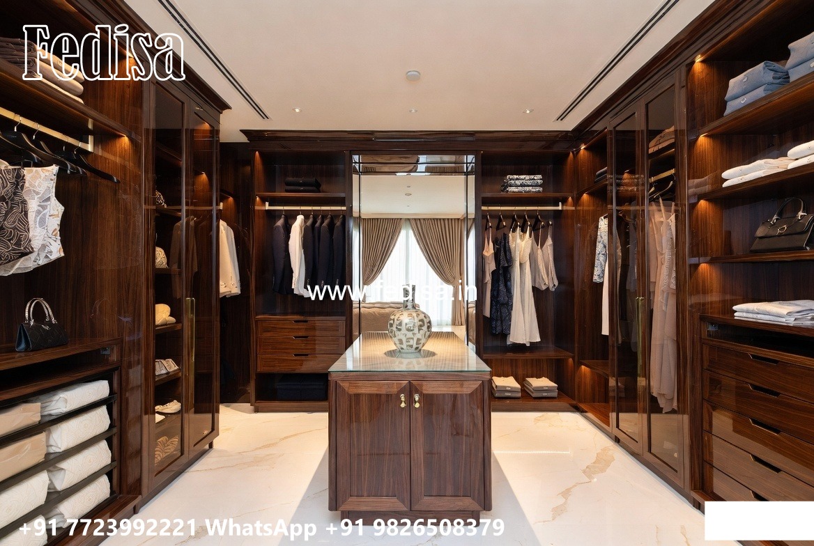 Timeless Bedroom Closet with Royal Charm No-8979