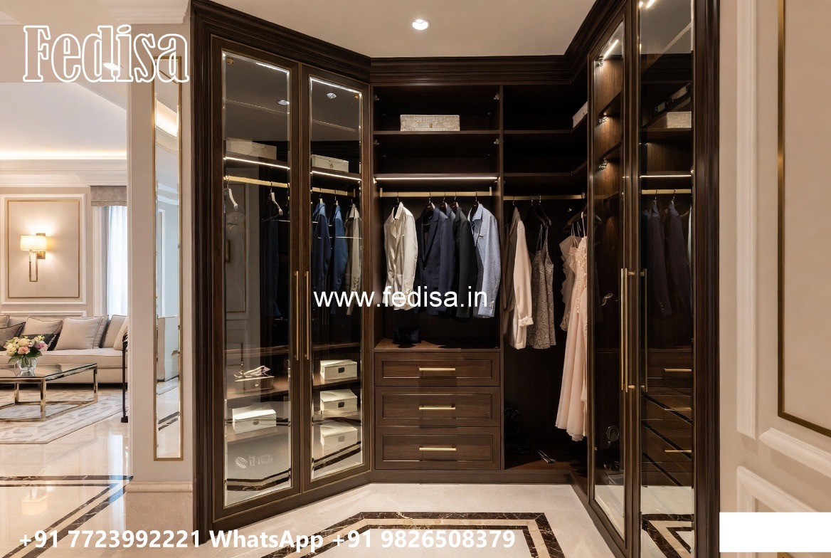 Classic Wardrobe Design with Carved Doors No-9622