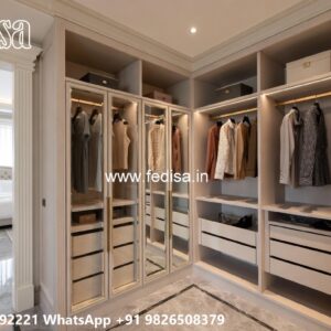 Classic Bedroom Closet with Luxury Details No-9715