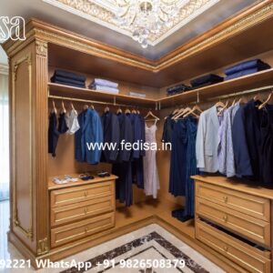 Traditional Closet Design with Premium Finish No-9754