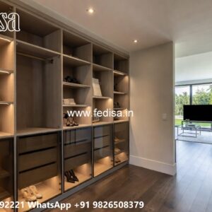 Royal Luxury Closet with Decorative Elegance No-9865