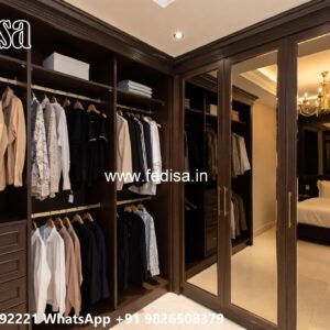Traditional Wardrobe Design with Custom Features No-10571