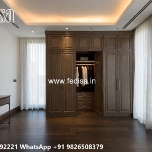 Classic Bedroom Closet with Luxury Details No-10614