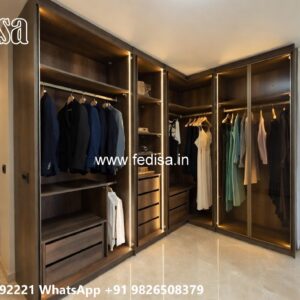 Luxury Closet Design with Vintage Charm No-10629