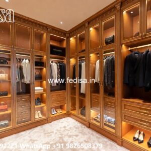 Elegant Bedroom Closet with Wooden Beauty No-10651