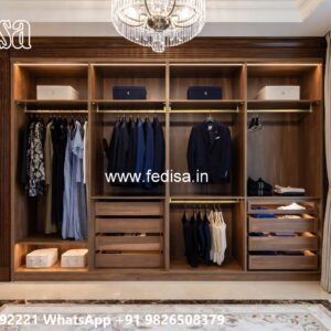Traditional Bedroom Wardrobe with Decorative Style No-10679