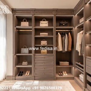 Classic Bedroom Closet with Wooden Texture No-10700