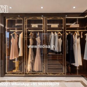Antique Closet Design with Wooden Craftsmanship No-10707