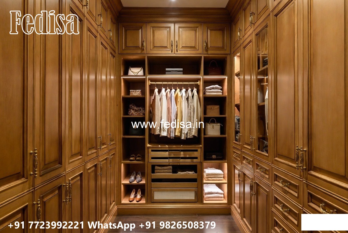 Premium Antique Wardrobe with Timeless Style No-10748