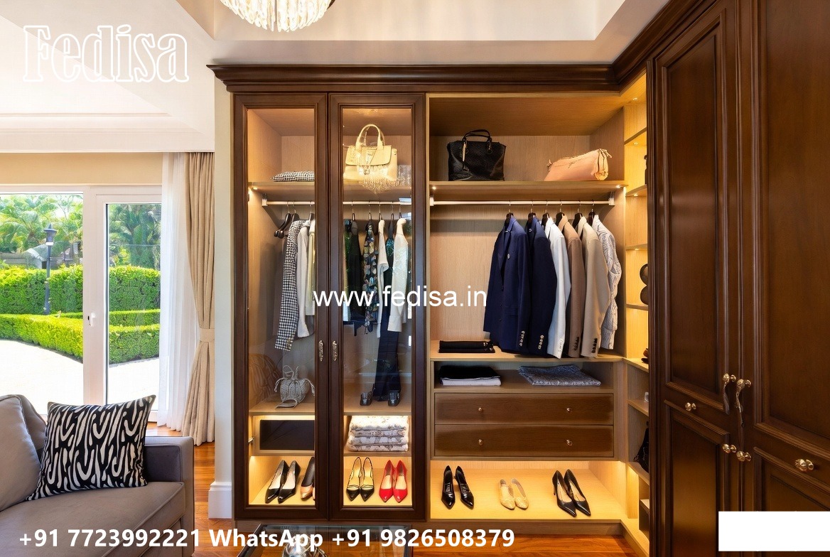 Antique Wooden Wardrobe with Elegant Finish No-10758