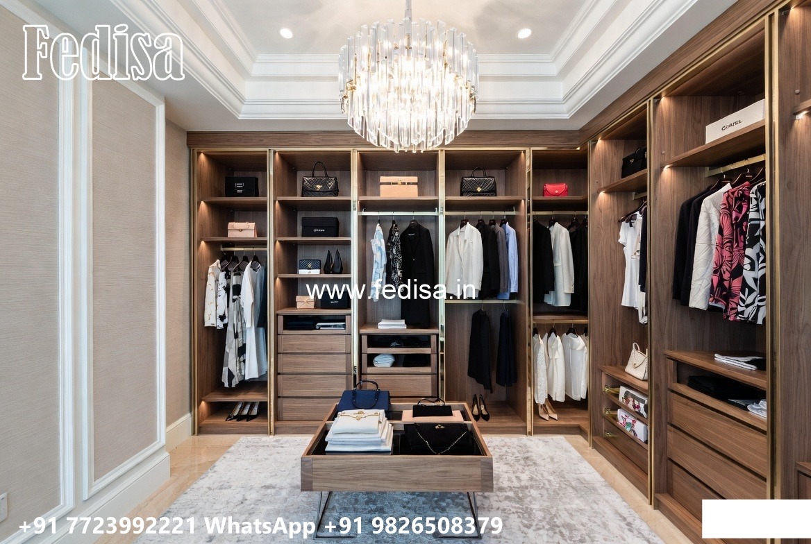 Traditional Wardrobe Design with Elegant Craftsmanship No-10784